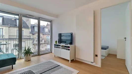Apartments in Paris 18ème arrondissement - Montmartre - photo 2
