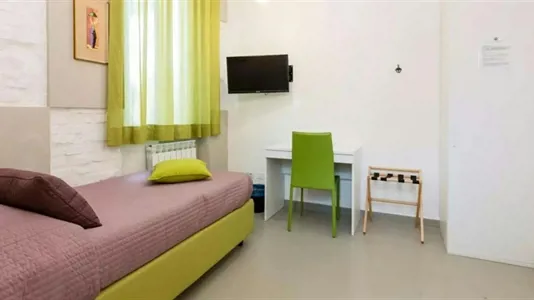 Rooms in Roma Municipio III – Monte Sacro - photo 1