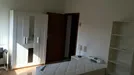 Room for rent, Bologna, Emilia-Romagna, Via Fossolo