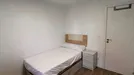 Room for rent, Coslada, Comunidad de Madrid, &lt;span class=&quot;blurred street&quot; onclick=&quot;ProcessAdRequest(12332631)&quot;&gt;&lt;span class=&quot;hint&quot;&gt;See streetname&lt;/span&gt;[xxxxxxxxxxxxx]&lt;/span&gt;