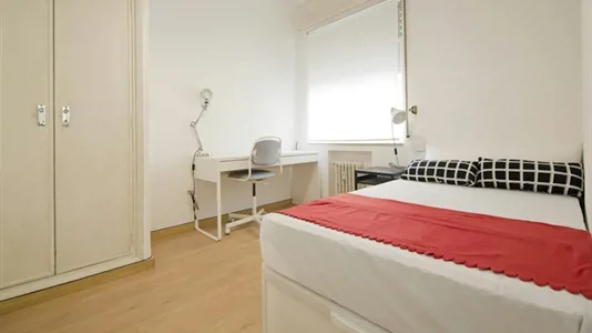 Rooms in Madrid Moncloa-Aravaca - photo 1