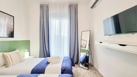 Apartments in Milano Zona 5 - Vigentino, Chiaravalle, Gratosoglio - photo 2