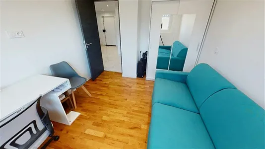 Apartments in Grenoble - photo 2