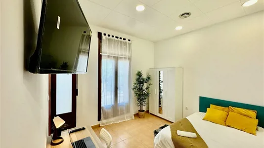 Rooms in Burjassot - photo 1