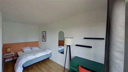 Room for rent in Nanterre, Île-de-France