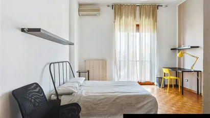 Room for rent in Milano Zona 1 - Centro storico, Milan