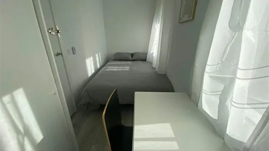 Rooms in Adaro - photo 1