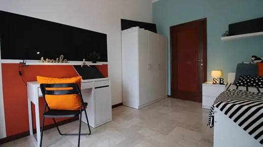 Rooms in Brescia - photo 3