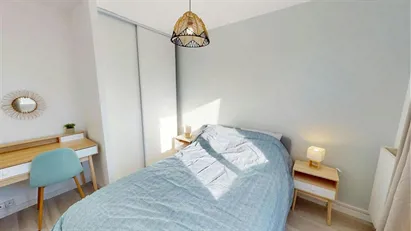 Room for rent in Grenoble, Auvergne-Rhône-Alpes