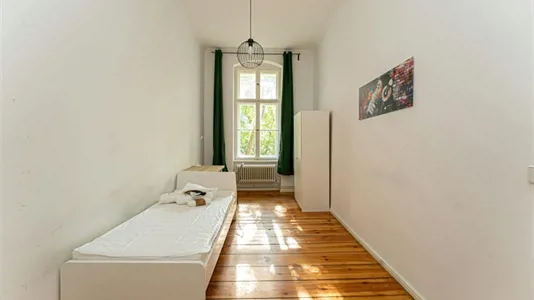 Rooms in Berlin Charlottenburg-Wilmersdorf - photo 2