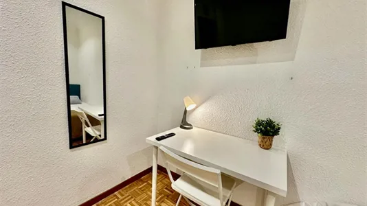 Rooms in Zaragoza - photo 3