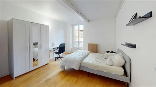 Rooms in Clermont-Ferrand - photo 2