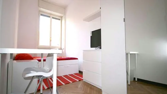 Rooms in Milano Zona 2 - Stazione Centrale, Gorla, Turro, Greco, Crescenzago - photo 3