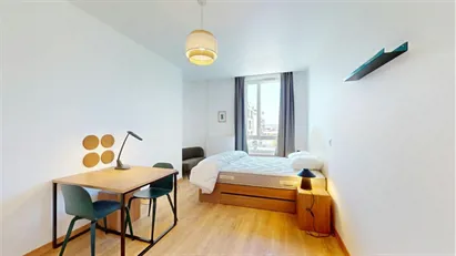 Room for rent in Pontoise, Île-de-France