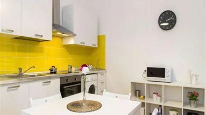 Room for rent in Milano Zona 6 - Barona, Lorenteggio, Milan