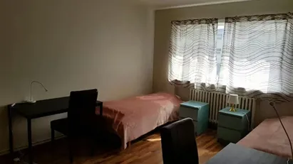 Room for rent in Reykjavík Hlíðar, Reykjavík