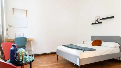 Room for rent in Milano Zona 8 - Fiera, Gallaratese, Quarto Oggiaro, Milan