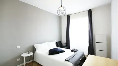 Room for rent in Milano Zona 7 - Baggio, De Angeli, San Siro, Milan