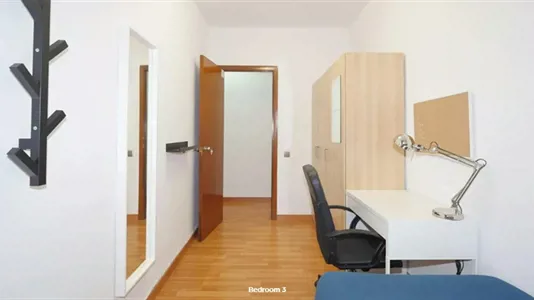 Rooms in Barcelona Eixample - photo 3