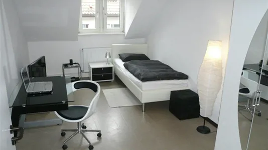 Rooms in Frankfurt Süd - photo 1