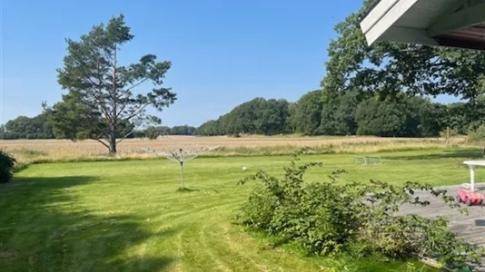 Houses in Örebro - photo 2