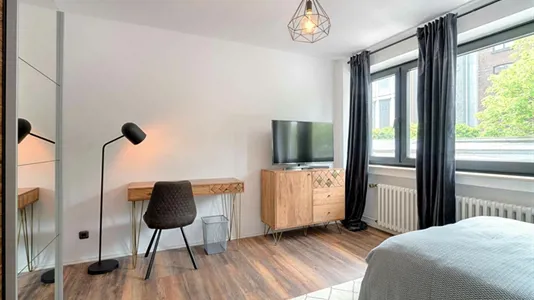 Rooms in Cologne Innenstadt - photo 1