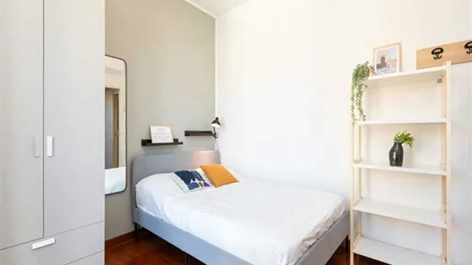 Rooms in Milano Zona 4 - Vittoria, Forlanini - photo 1