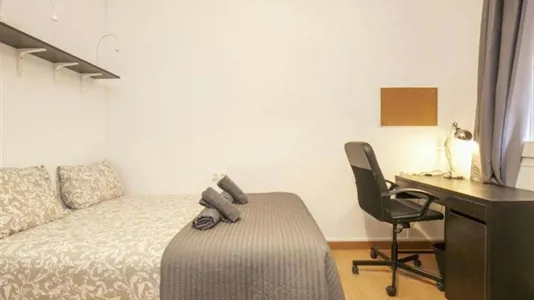 Rooms in L'Hospitalet de Llobregat - photo 2