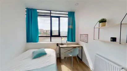 Room for rent in Nanterre, Île-de-France