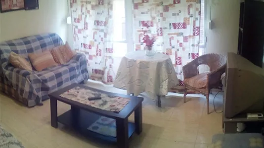 Rooms in Murcia - photo 2