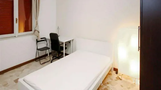 Rooms in Milano Zona 6 - Barona, Lorenteggio - photo 1