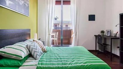 Room for rent in Milano Zona 6 - Barona, Lorenteggio, Milan