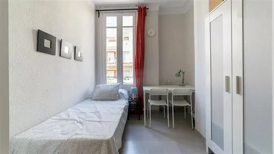 Rooms in Valencia L'Eixample - photo 2