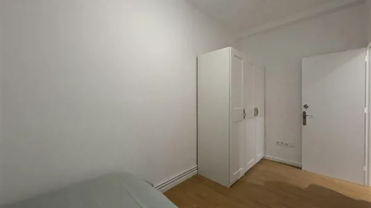 Rooms in Cornellà de Llobregat - photo 3