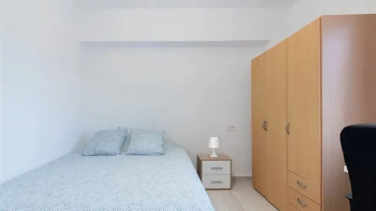 Rooms in Castellón de la Plana/Castelló de la Plana - photo 2