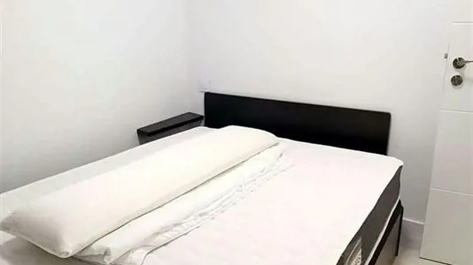 Rooms in Madrid Moncloa-Aravaca - photo 1