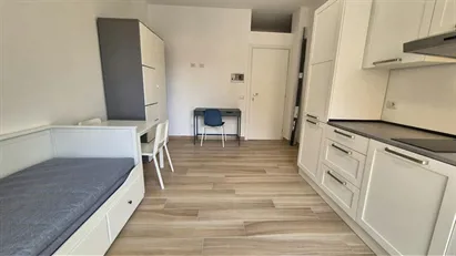 Apartment for rent in Milano Zona 5 - Vigentino, Chiaravalle, Gratosoglio, Milan