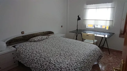 Rooms in Getafe - photo 1