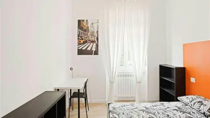 Room for rent in Milano Zona 6 - Barona, Lorenteggio, Milan