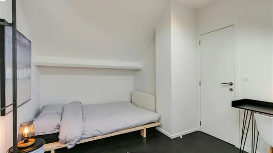 Rooms in Brussels Sint-Joost-ten-Node - photo 1