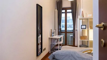 Room for rent in Milano Zona 5 - Vigentino, Chiaravalle, Gratosoglio, Milan