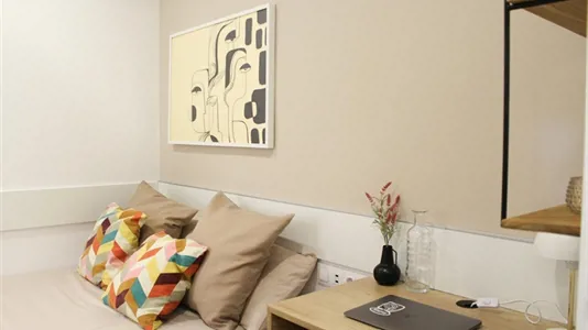 Rooms in Barcelona Les Corts - photo 2