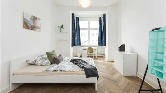 Rooms in Berlin Charlottenburg-Wilmersdorf - photo 2