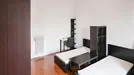 Room for rent, Milano Zona 5 - Vigentino, Chiaravalle, Gratosoglio, Milan, Viale Giovanni da Cermenate, Italy