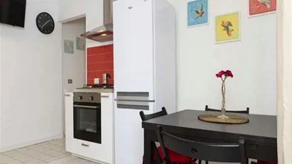 Room for rent in Milano Zona 8 - Fiera, Gallaratese, Quarto Oggiaro, Milan