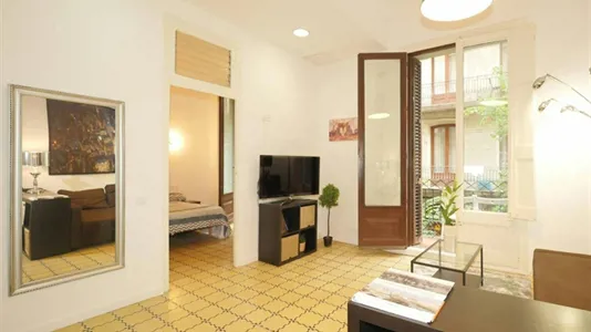 Apartments in Barcelona Ciutat Vella - photo 3