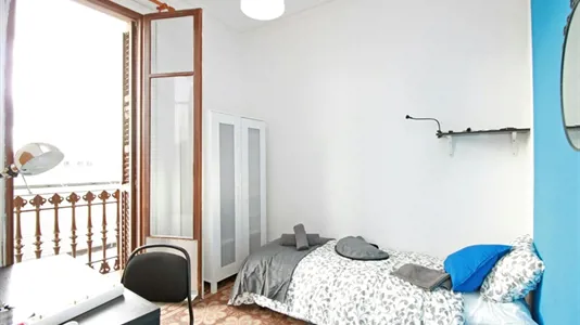 Rooms in Barcelona Ciutat Vella - photo 2