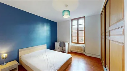 Room for rent in Dijon, Bourgogne-Franche-Comté