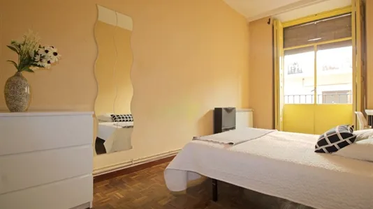 Rooms in Madrid Centro - photo 3