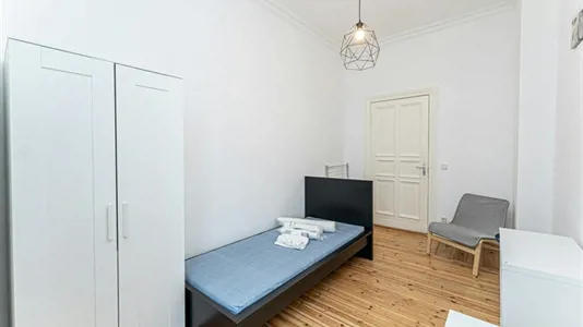 Rooms in Berlin Friedrichshain-Kreuzberg - photo 2